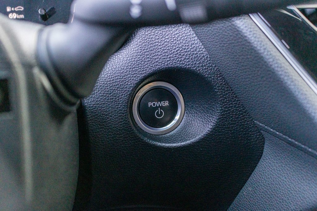 Toyota COROLLA CROSS HYBRIDE XSE 2023 à Charlemagne, Québec - 21 - w1024h768px