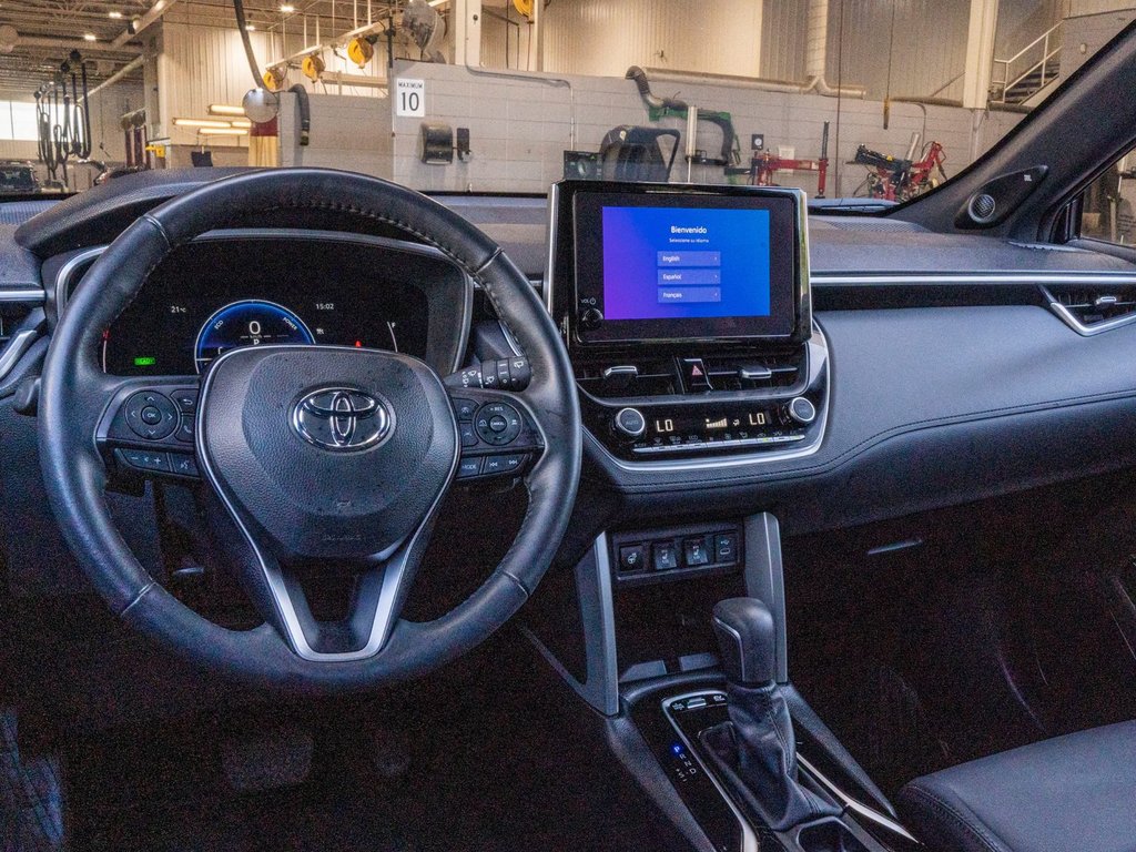 Toyota COROLLA CROSS HYBRIDE XSE **TRÈS RARE+CUIR+TOIT+18PO+CARPLAY+JBL** 2024 à Charlemagne, Québec - 7 - w1024h768px