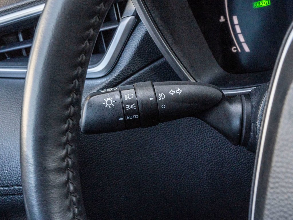 Toyota COROLLA CROSS HYBRIDE XSE **TRÈS RARE+CUIR+TOIT+18PO+CARPLAY+JBL** 2024 à Charlemagne, Québec - 18 - w1024h768px