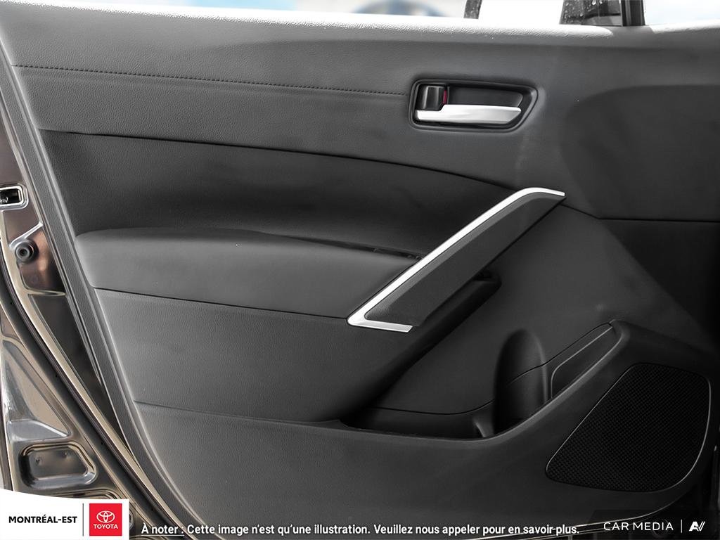 2025 Toyota COROLLA CROSS XLE AWD in Charlemagne, Quebec - 15 - w1024h768px