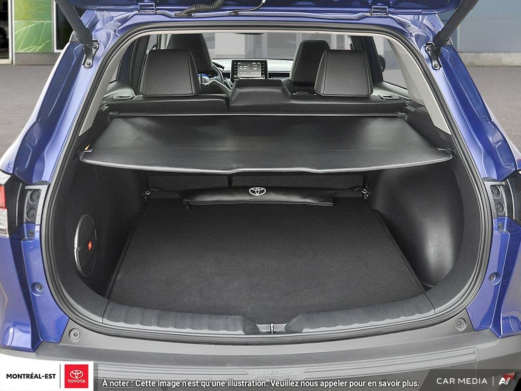 2025 Toyota COROLLA CROSS XLE AWD in Charlemagne, Quebec - 7 - w1024h768px