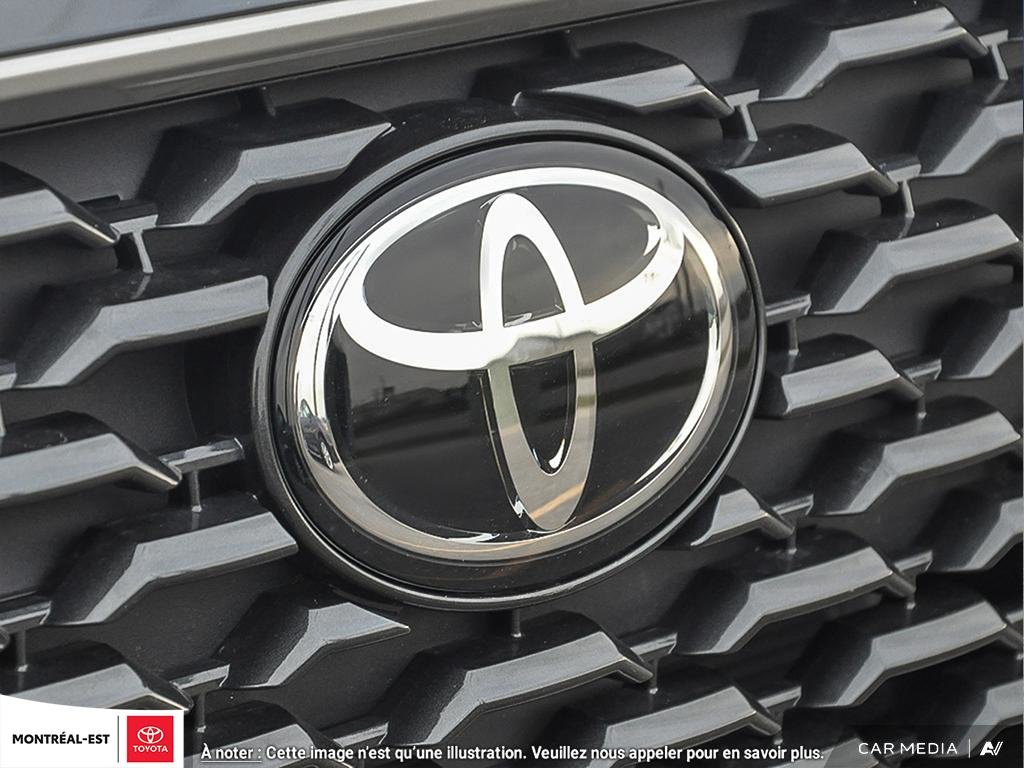 2025 Toyota COROLLA CROSS XLE AWD in Charlemagne, Quebec - 9 - w1024h768px