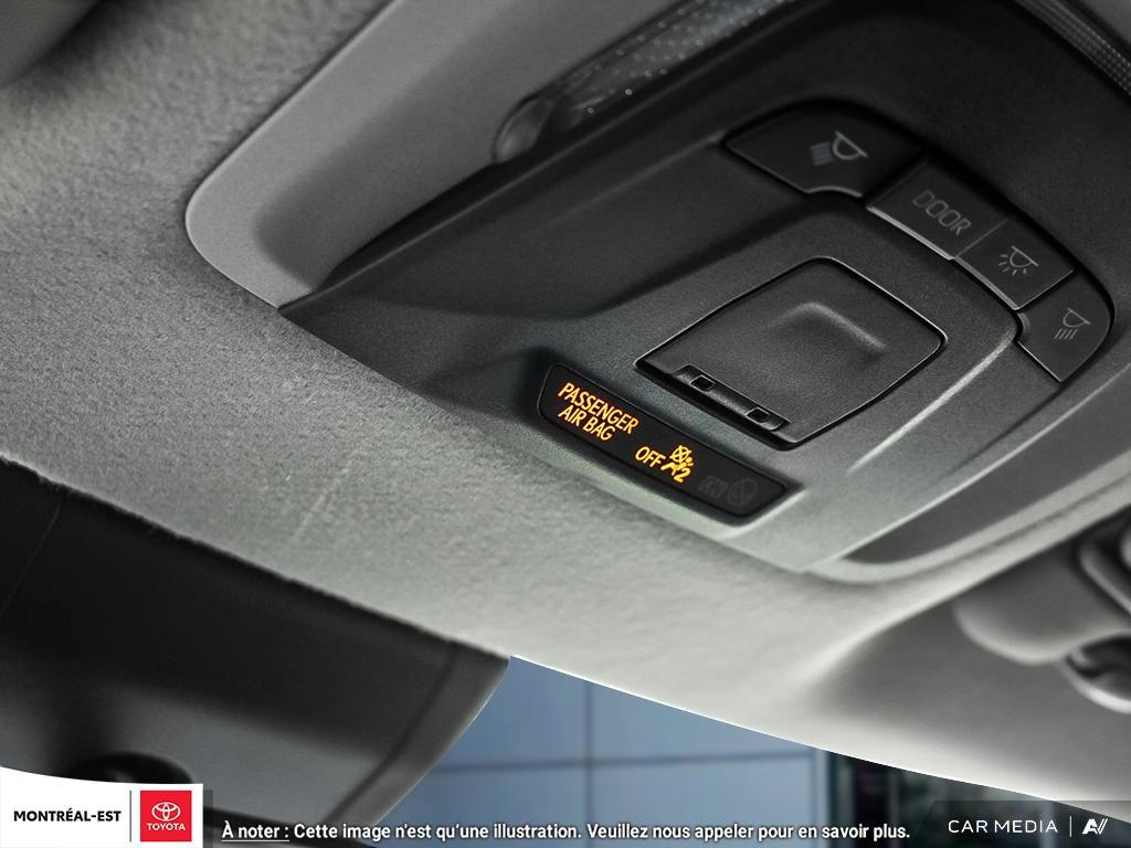 2025 Toyota COROLLA CROSS LE AWD in Charlemagne, Quebec - 18 - w1024h768px