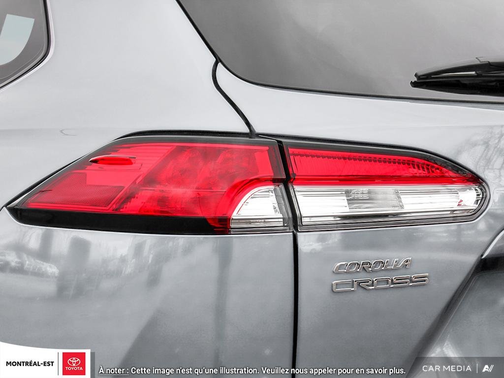 2025 Toyota COROLLA CROSS LE PREMIUM AWD in Charlemagne, Quebec - 11 - w1024h768px