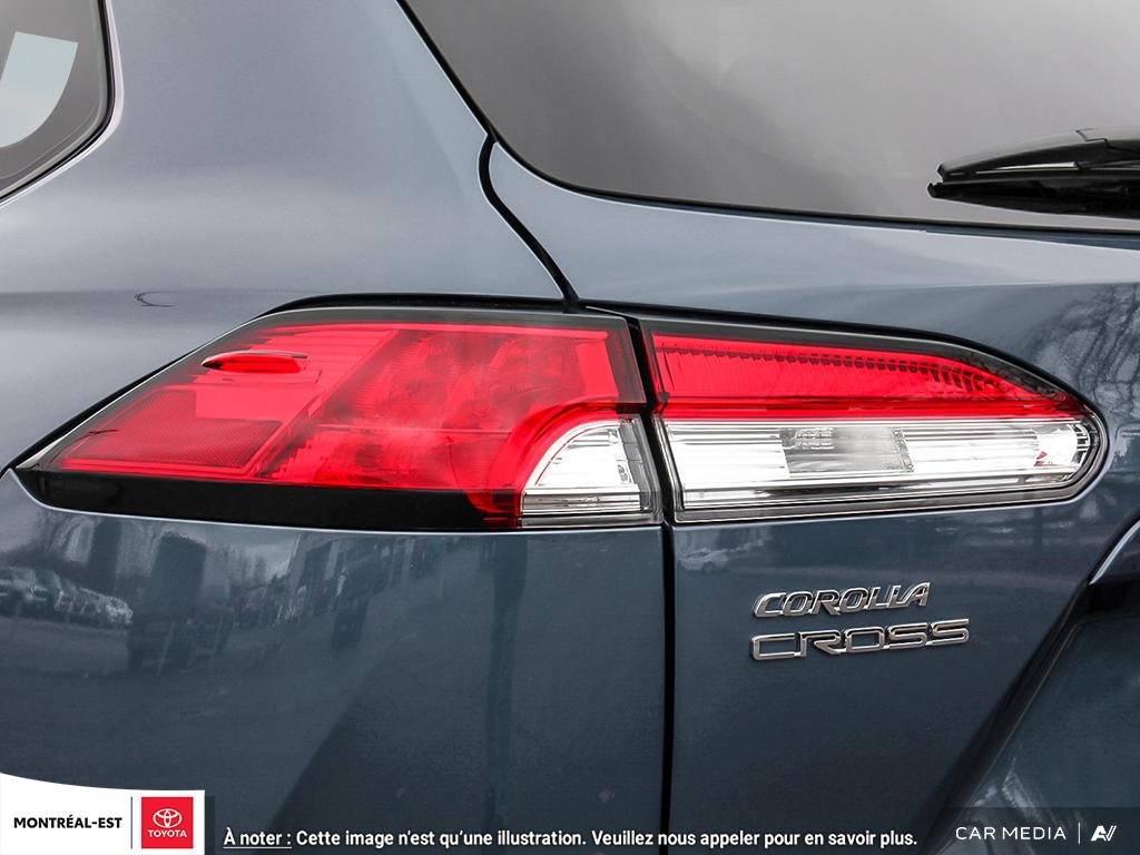 2025 Toyota COROLLA CROSS LE PREMIUM AWD in Charlemagne, Quebec - 11 - w1024h768px