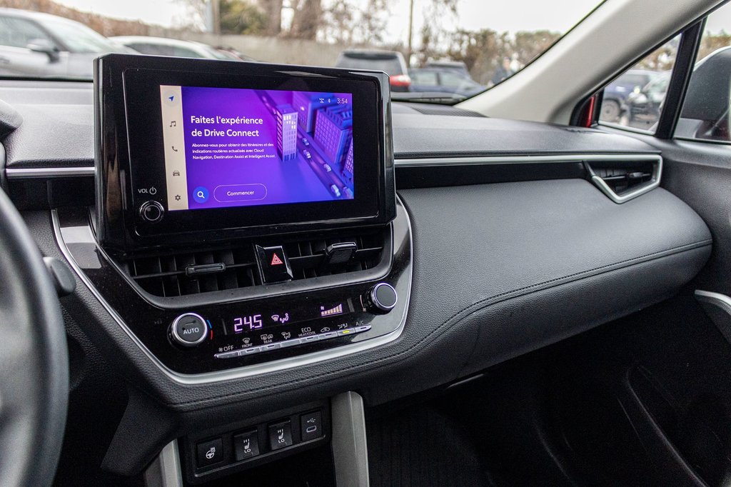 2025 Toyota Corolla Cross LE in Charlemagne, Quebec - 13 - w1024h768px