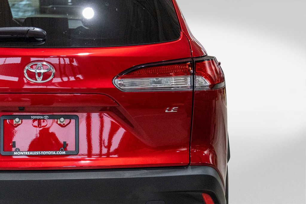 2025 Toyota Corolla Cross LE in Charlemagne, Quebec - 32 - w1024h768px