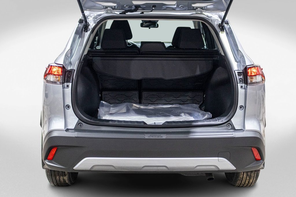 Toyota Corolla Cross LE 2026 à Charlemagne, Québec - 30 - w1024h768px