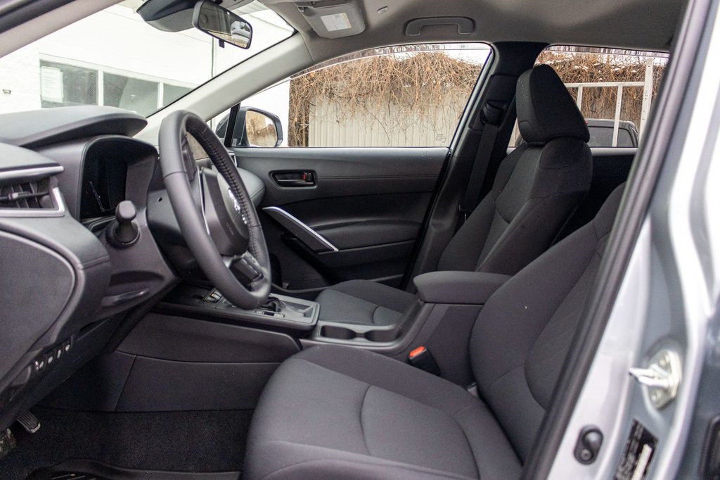 Toyota Corolla Cross LE 2026 à Charlemagne, Québec - 24 - w1024h768px