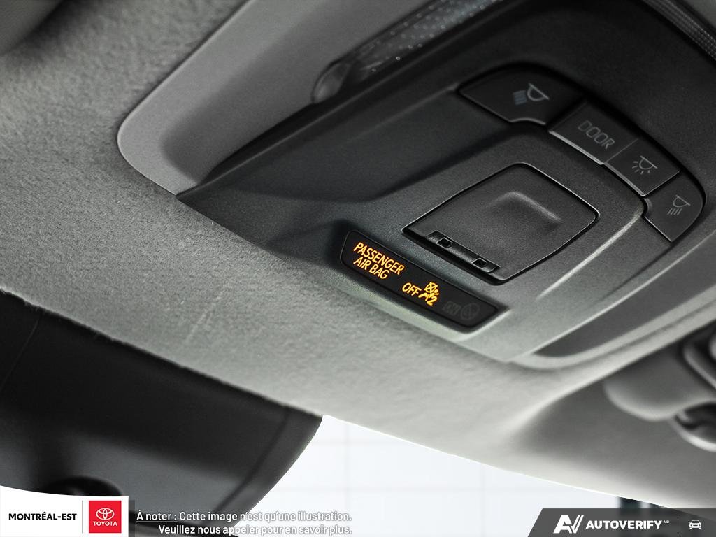 2026 Toyota Corolla Cross LE AWD in Charlemagne, Quebec - 18 - w1024h768px