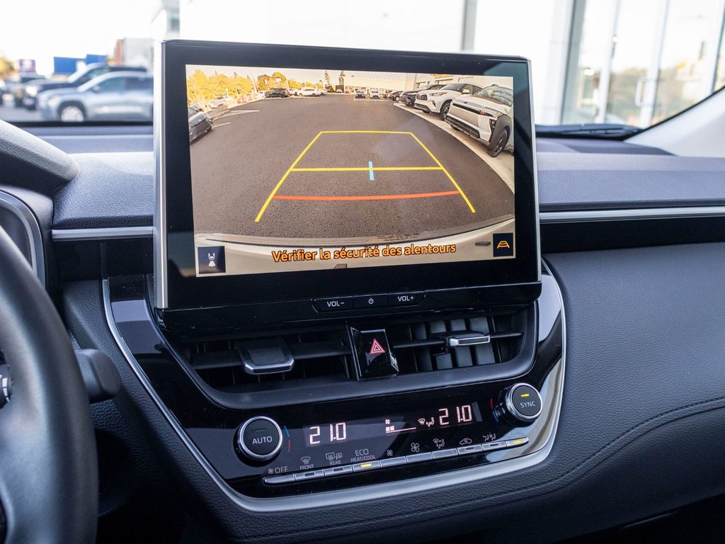 2026 Toyota Corolla Cross XLE AWD **JAMAIS ACCIDENTÉ+TOIT+CUIR+18PO** in Saint-Jérôme, Quebec - 15 - w1024h768px