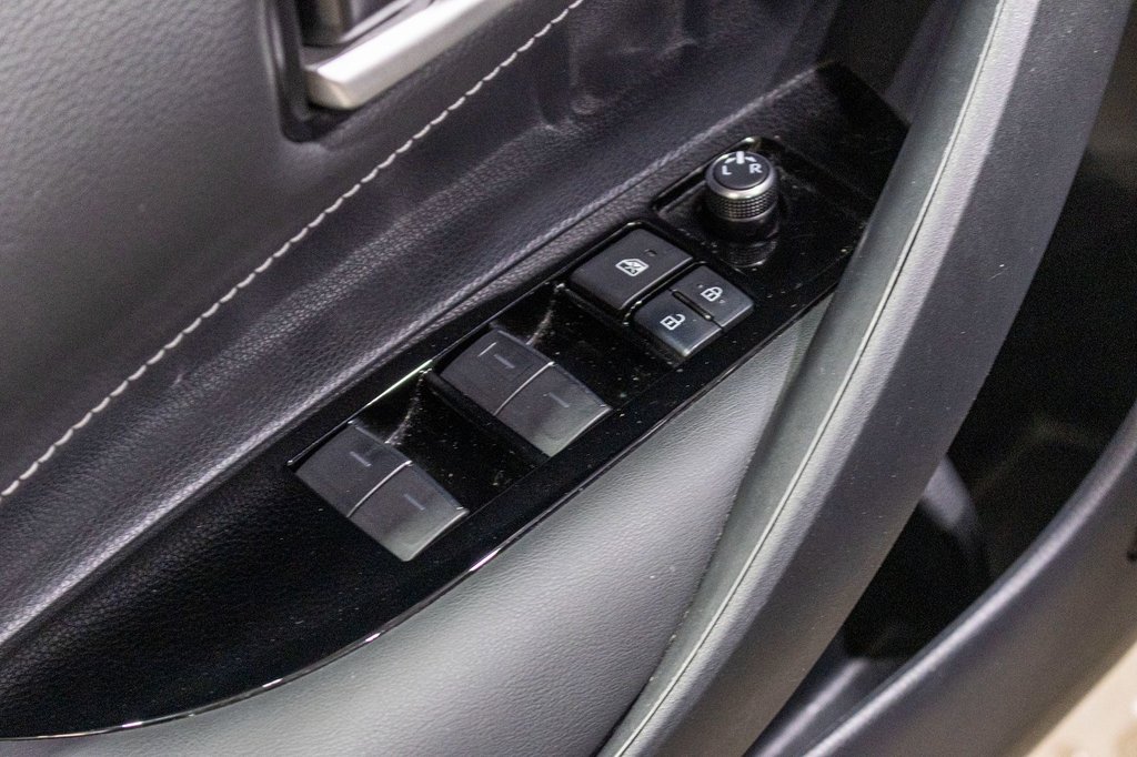 Toyota Corolla Hatchback  2021 à Charlemagne, Québec - 27 - w1024h768px