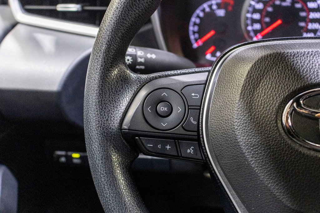 Toyota Corolla Hatchback  2021 à Charlemagne, Québec - 11 - w1024h768px