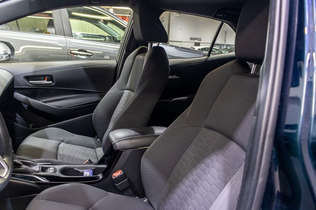 Toyota Corolla Hatchback  2021 à Charlemagne, Québec - 25 - w1024h768px