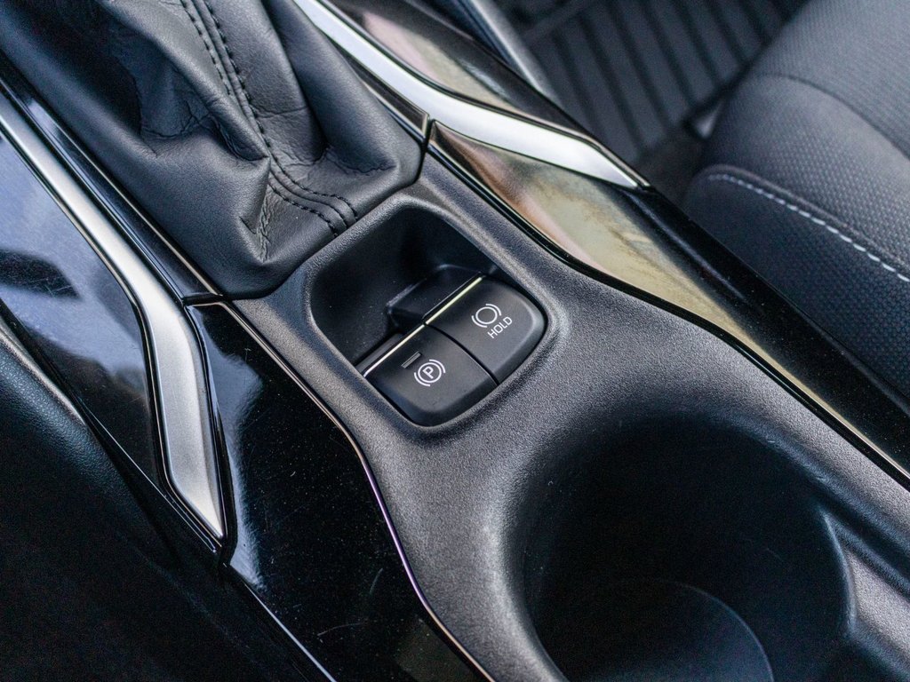 Toyota Corolla Hatchback  2021 à Charlemagne, Québec - 16 - w1024h768px