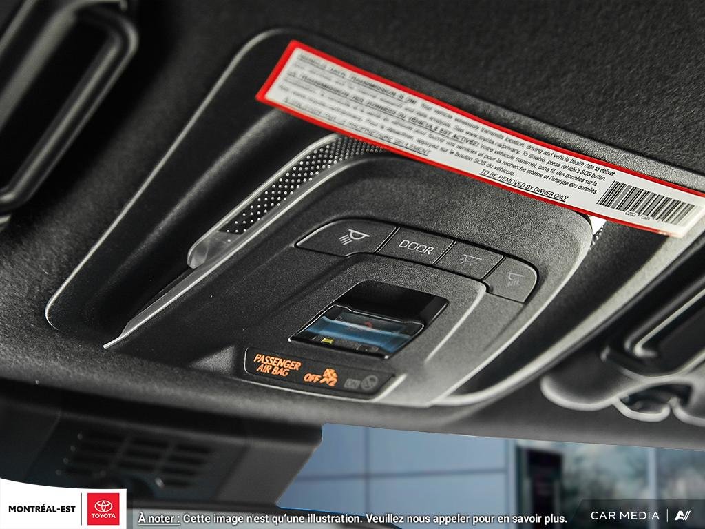 2025 Toyota Corolla Hatchback SE UPGRADE in Charlemagne, Quebec - 16 - w1024h768px