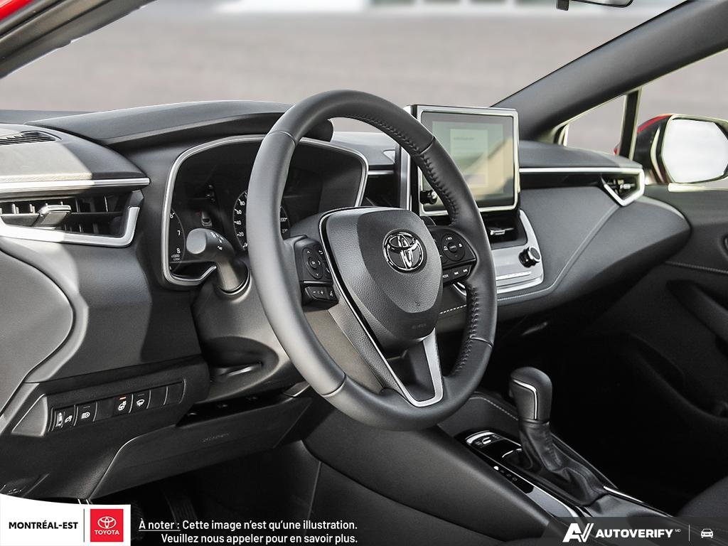 2026 Toyota Corolla Hatchback SE Upgrade in Charlemagne, Quebec - 12 - w1024h768px