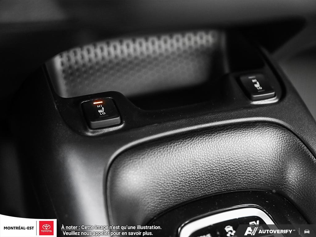 2025 Toyota Corolla Hybrid LE AWD in Charlemagne, Quebec - 25 - w1024h768px