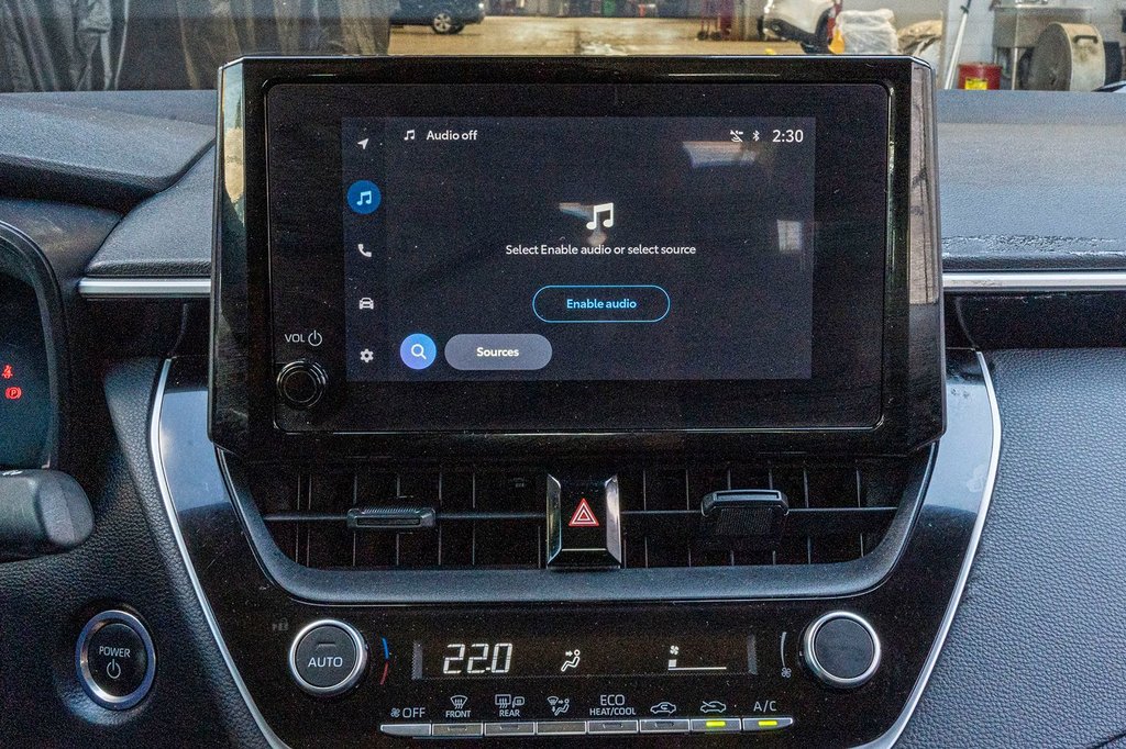 2024 Toyota COROLLA HYBRIDE LE **CAMÉRA+CARPLAY+ANDROID AUTO** in Charlemagne, Quebec - 12 - w1024h768px