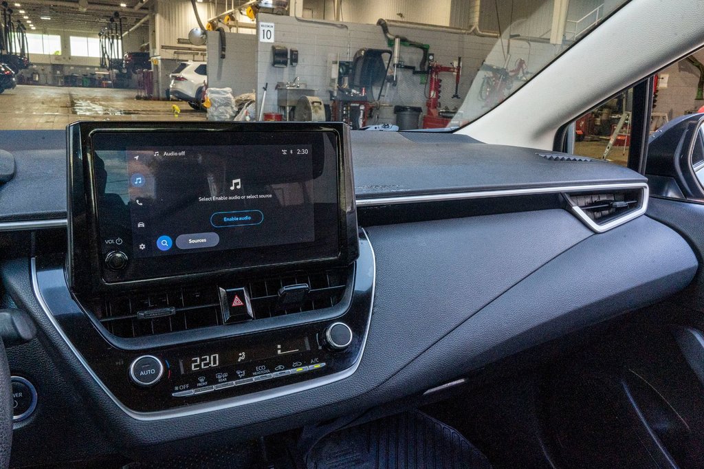 2024 Toyota COROLLA HYBRIDE LE **CAMÉRA+CARPLAY+ANDROID AUTO** in Charlemagne, Quebec - 11 - w1024h768px