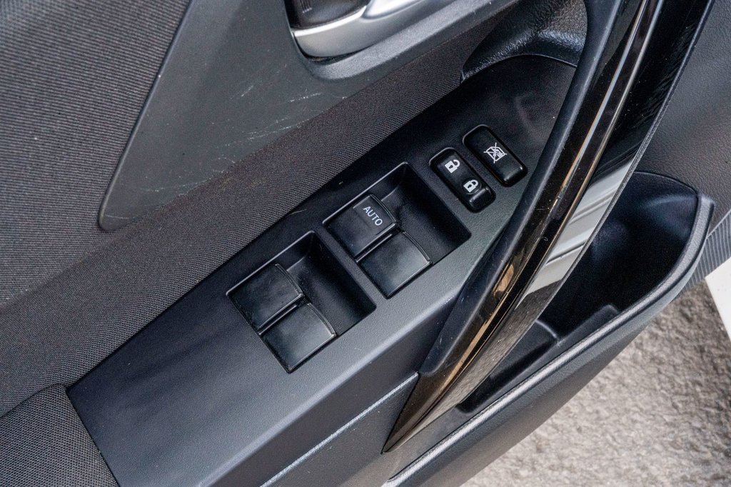 2017 Toyota Corolla iM **RARE**BAS KILO+CAMÉRA+BLUETOOTH+MAG** in Charlemagne, Quebec - 23 - w1024h768px