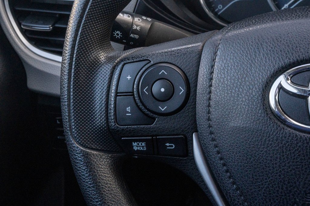 2016 Toyota Corolla LE **JAMAIS ACCIDENTÉ+SIÈGES CHAUFFANTS+CAMÉRA** in Saint-Jérôme, Quebec - 11 - w1024h768px