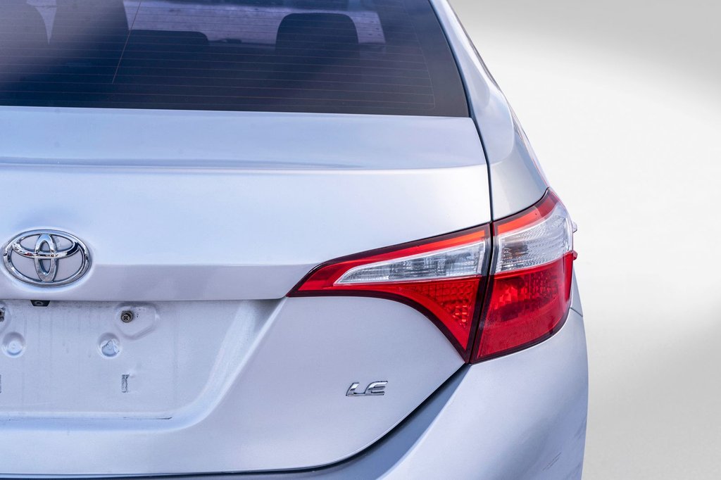 2016 Toyota Corolla LE **JAMAIS ACCIDENTÉ+SIÈGES CHAUFFANTS+CAMÉRA** in Saint-Jérôme, Quebec - 23 - w1024h768px