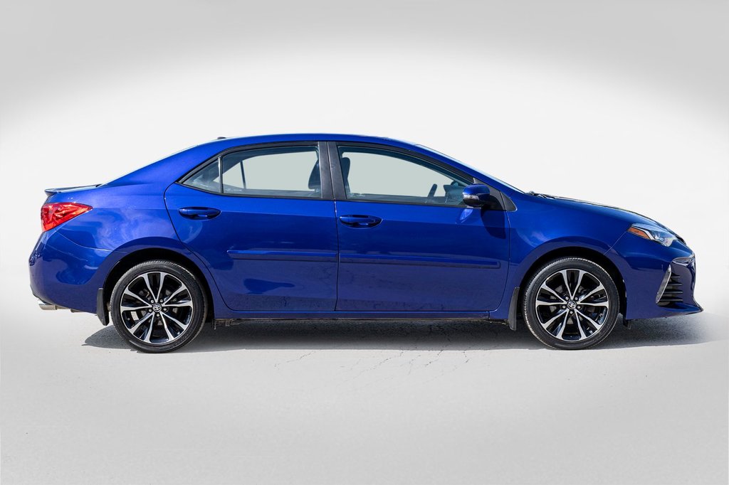 2018 Toyota Corolla XSE **CUIR+TOIT+MAG+SIÈGES ET VOLANT CHAUFFANTS** in Charlemagne, Quebec - 6 - w1024h768px