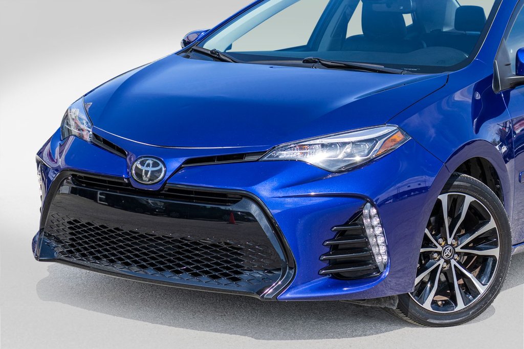 2018 Toyota Corolla XSE **CUIR+TOIT+MAG+SIÈGES ET VOLANT CHAUFFANTS** in Charlemagne, Quebec - 34 - w1024h768px