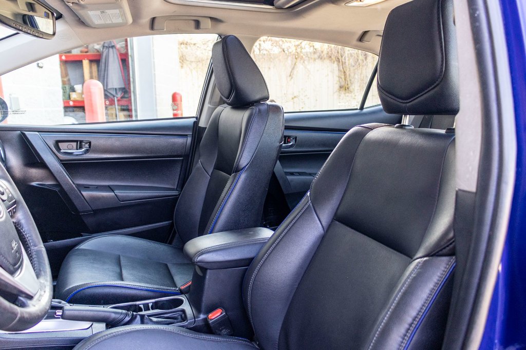 2018 Toyota Corolla XSE **CUIR+TOIT+MAG+SIÈGES ET VOLANT CHAUFFANTS** in Charlemagne, Quebec - 26 - w1024h768px