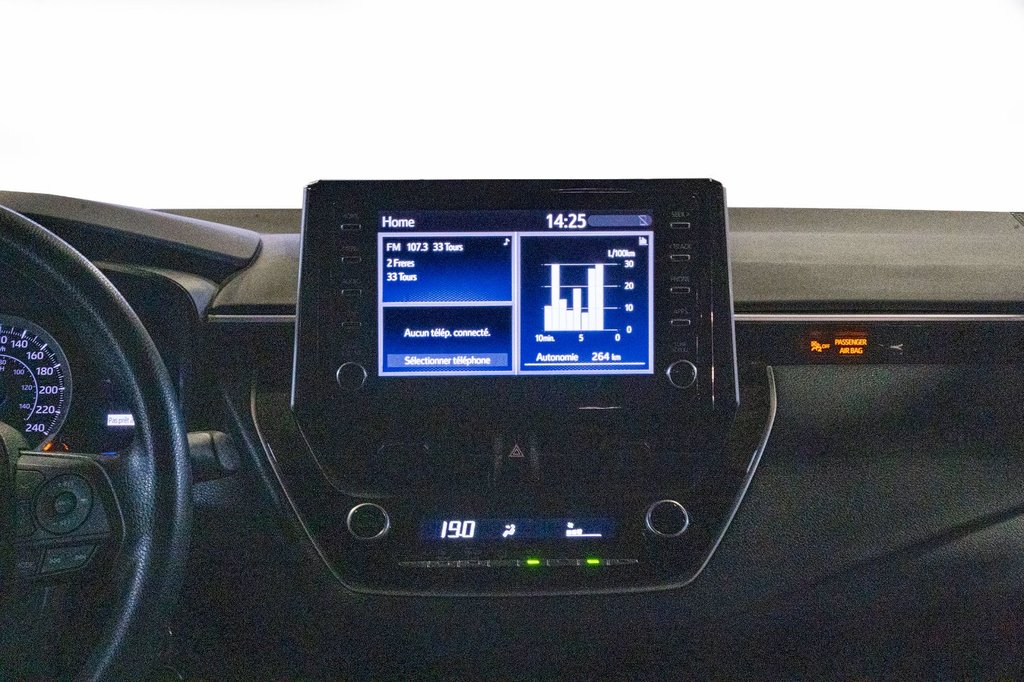2020 Toyota Corolla LE **CAMÉRA+CARPLAY+SIÈGES CHAUFFANTS** in Charlemagne, Quebec - 9 - w1024h768px