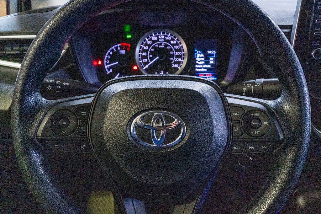 2020 Toyota Corolla LE **CAMÉRA+CARPLAY+SIÈGES CHAUFFANTS** in Charlemagne, Quebec - 10 - w1024h768px
