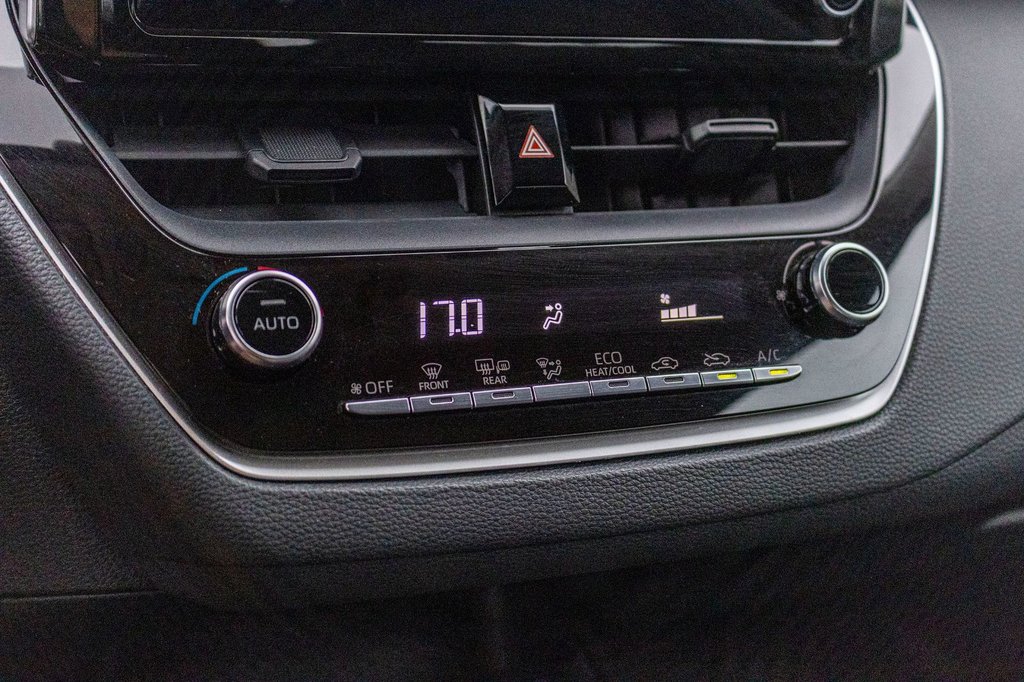 Toyota Corolla LE **CAMÉRA+CARPLAY+SIÈGES CHAUFFANTS** 2020 à Charlemagne, Québec - 13 - w1024h768px