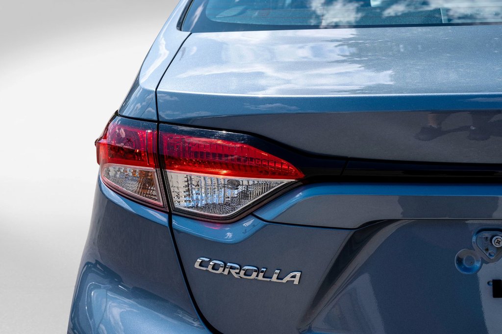 2020 Toyota Corolla LE **CAMÉRA+CARPLAY+SIÈGES CHAUFFANTS** in Charlemagne, Quebec - 21 - w1024h768px