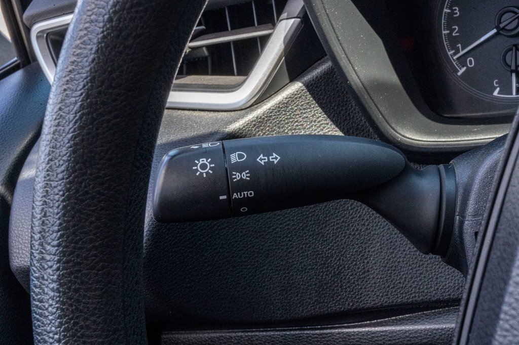 2020 Toyota Corolla LE **CAMÉRA+CARPLAY+SIÈGES CHAUFFANTS** in Charlemagne, Quebec - 15 - w1024h768px