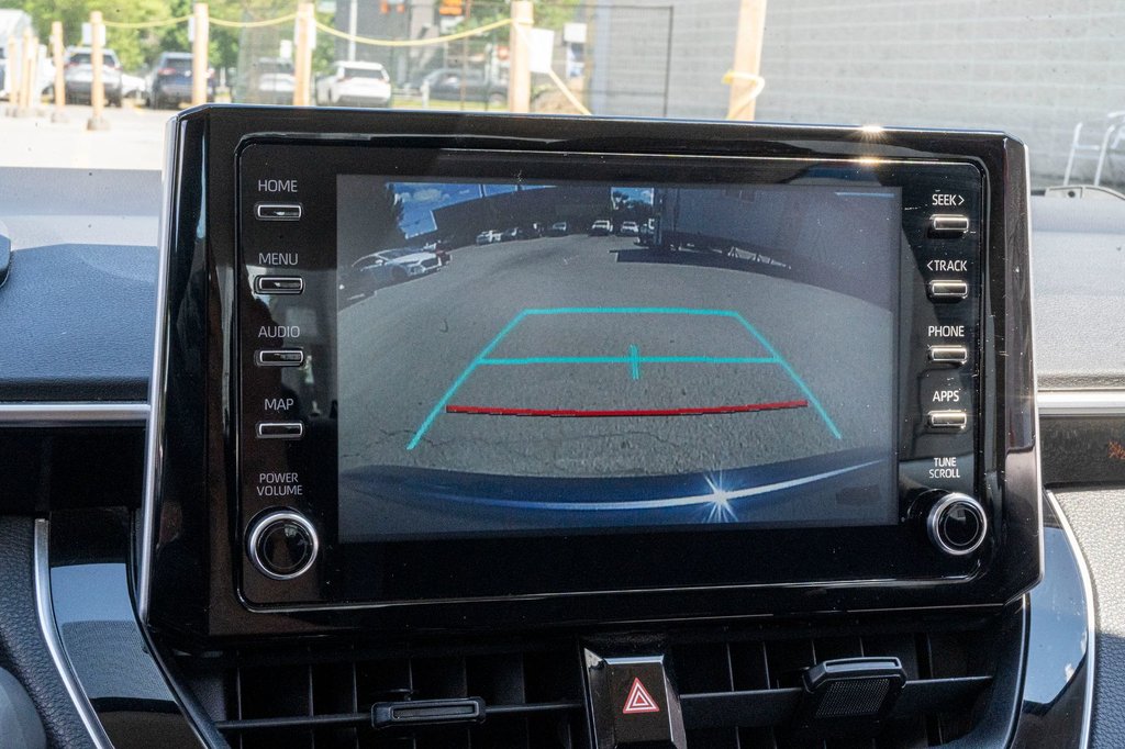 2020 Toyota Corolla LE **CAMÉRA+CARPLAY+SIÈGES CHAUFFANTS** in Charlemagne, Quebec - 13 - w1024h768px