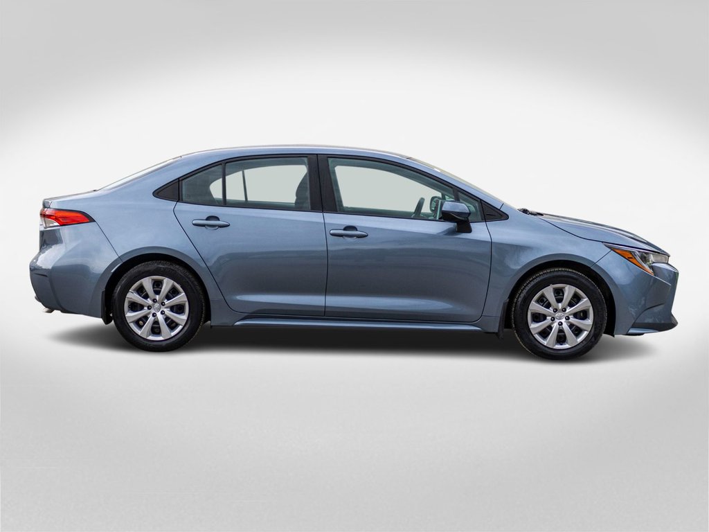 2020 Toyota Corolla LE in Saint-Jérôme, Quebec - 6 - w1024h768px