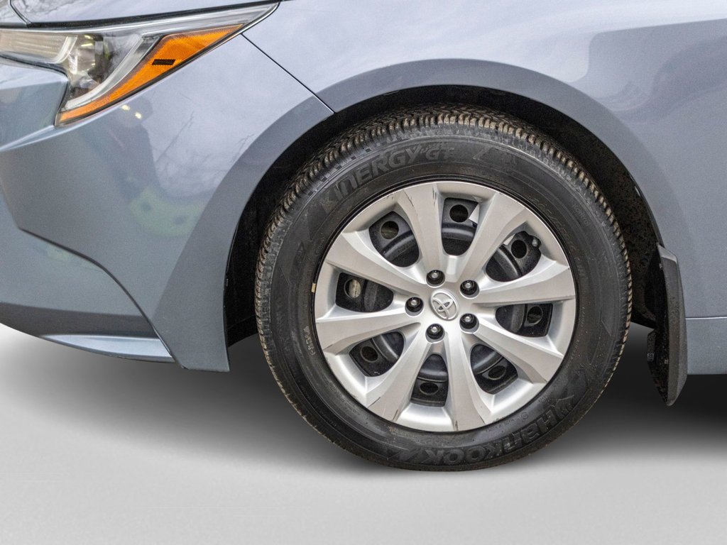 2020 Toyota Corolla LE in Saint-Jérôme, Quebec - 33 - w1024h768px