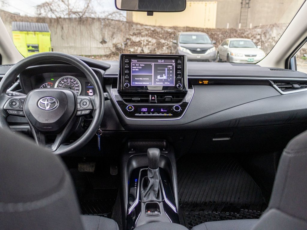 2020 Toyota Corolla LE in Saint-Jérôme, Quebec - 21 - w1024h768px