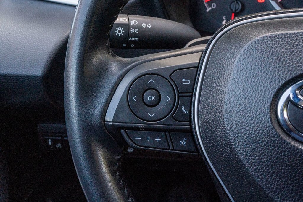 2021 Toyota Corolla SE **JAMAIS ACCIDENTÉ+CARPLAY+SIÈGES CHAUFFANTS** in Charlemagne, Quebec - 10 - w1024h768px