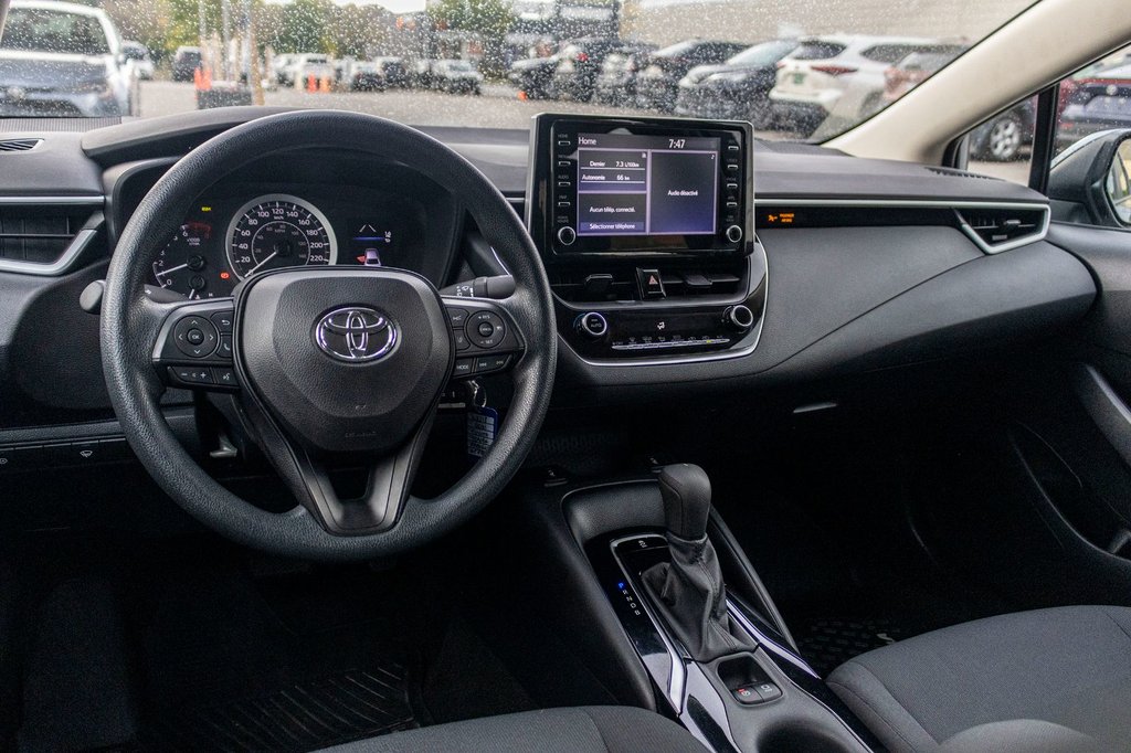2021 Toyota Corolla LE **JAMAIS ACCIDENTÉ+CARPLAY+SIÈGES CHAUFFANTS** in Charlemagne, Quebec - 7 - w1024h768px
