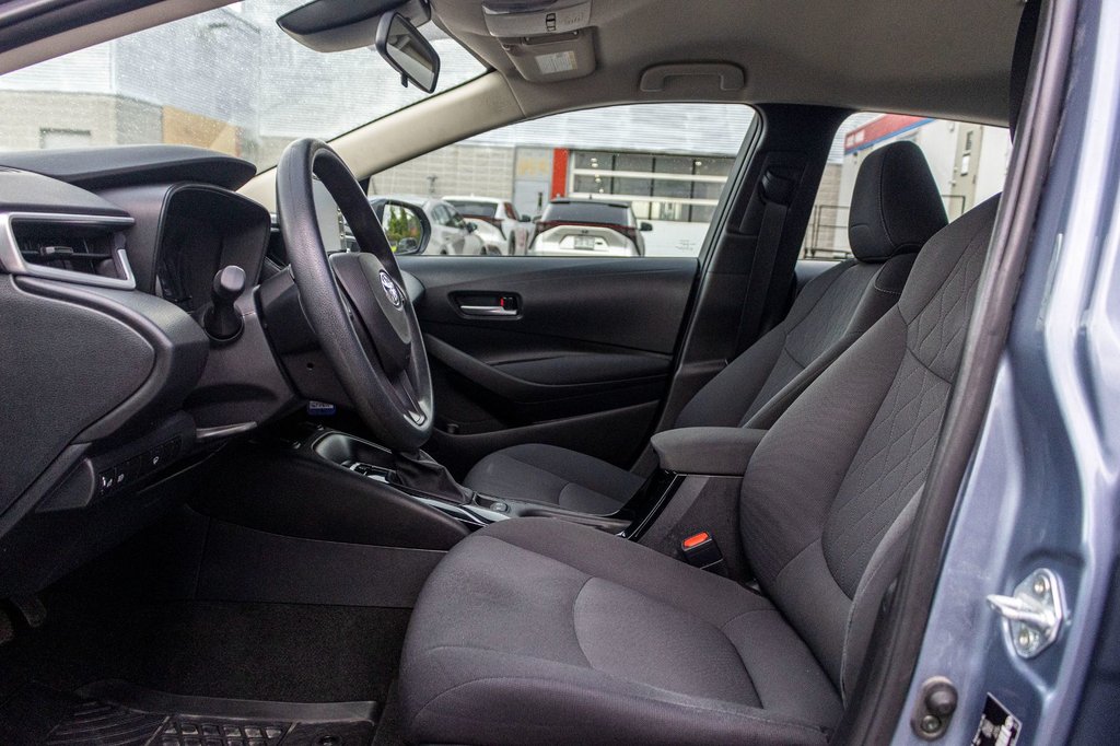 2021 Toyota Corolla LE **JAMAIS ACCIDENTÉ+CARPLAY+SIÈGES CHAUFFANTS** in Charlemagne, Quebec - 24 - w1024h768px
