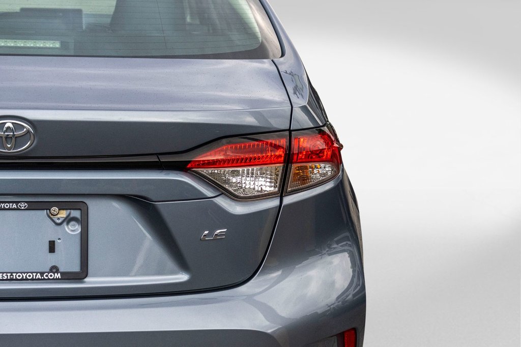 2021 Toyota Corolla LE **JAMAIS ACCIDENTÉ+CARPLAY+SIÈGES CHAUFFANTS** in Charlemagne, Quebec - 33 - w1024h768px