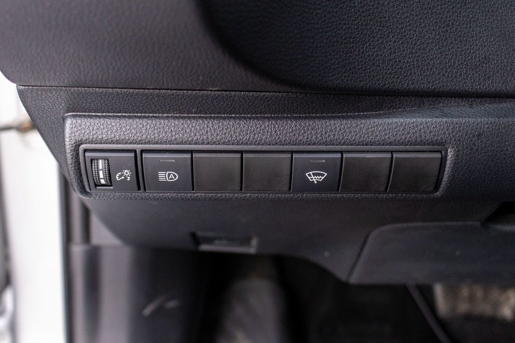 Toyota Corolla SE **JAMAIS ACCIDENTÉ+CARPLAY+SIÈGES CHAUFFANTS** 2021 à Charlemagne, Québec - 20 - w1024h768px