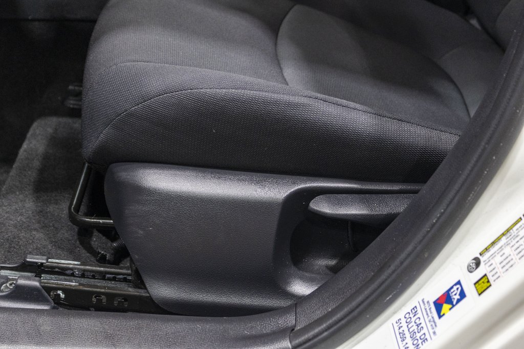 Toyota Corolla LE **JAMAIS ACCIDENTÉ+CARPLAY+SIÈGES CHAUFFANTS** 2021 à Charlemagne, Québec - 23 - w1024h768px