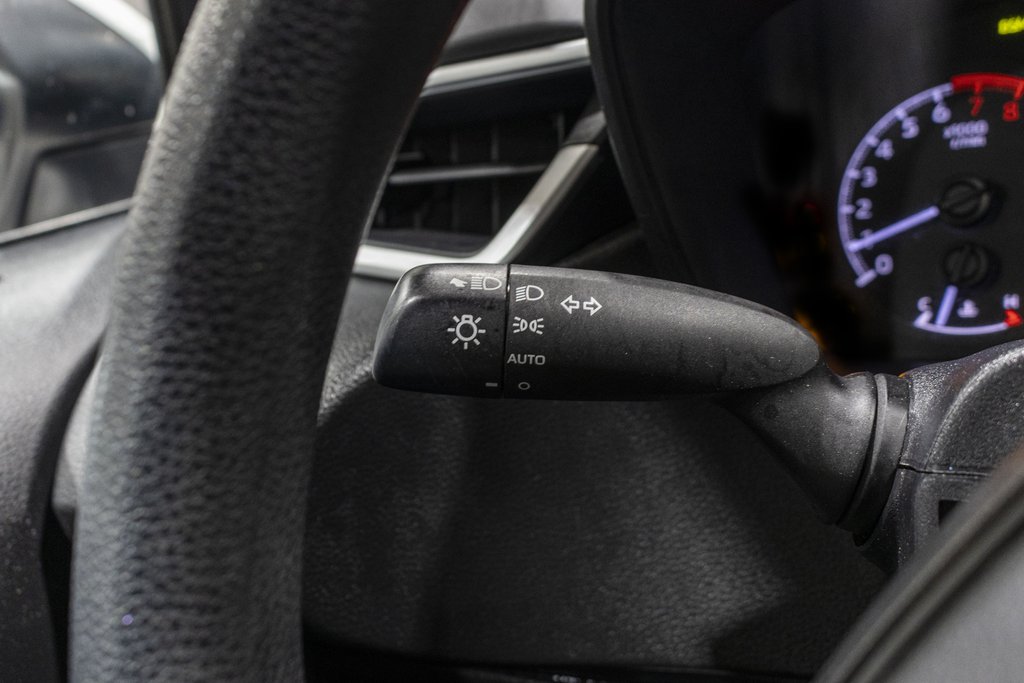 Toyota Corolla LE **JAMAIS ACCIDENTÉ+CARPLAY+SIÈGES CHAUFFANTS** 2021 à Charlemagne, Québec - 19 - w1024h768px