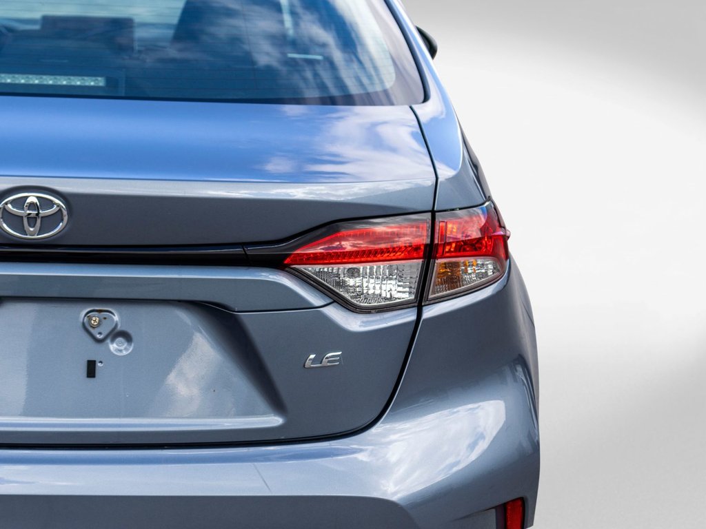 2021 Toyota Corolla LE ** SIÈGES AVANT CHAUFFANTS in Saint-Jérôme, Quebec - 31 - w1024h768px