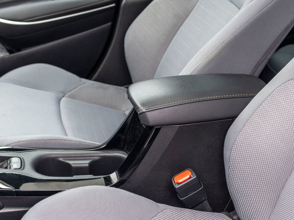 2021 Toyota Corolla APEX **PRODUCTION LIMITEE**CARPLAY+TOIT+18PO** in Charlemagne, Quebec - 26 - w1024h768px