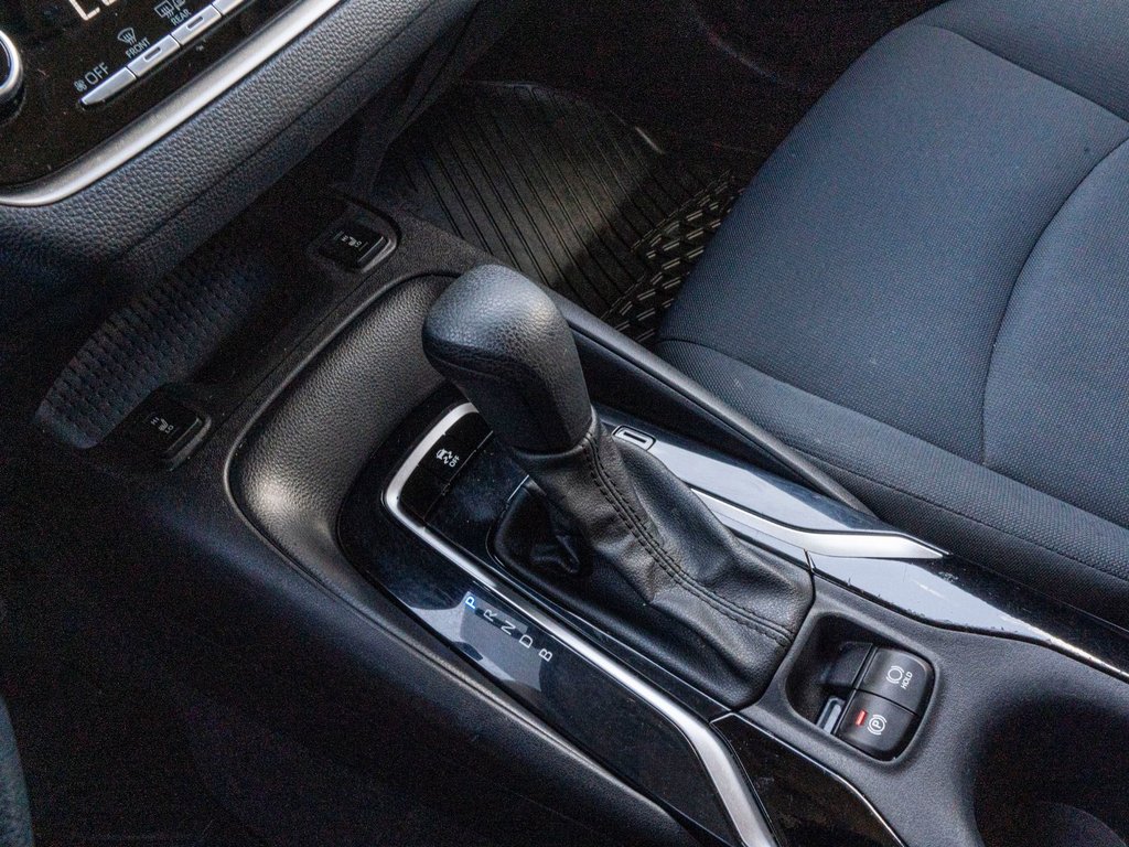 Toyota Corolla LE **CARPLAY, SIÈGES AVANT CHAUFFANTS** 2021 à Saint-Jérôme, Québec - 13 - w1024h768px