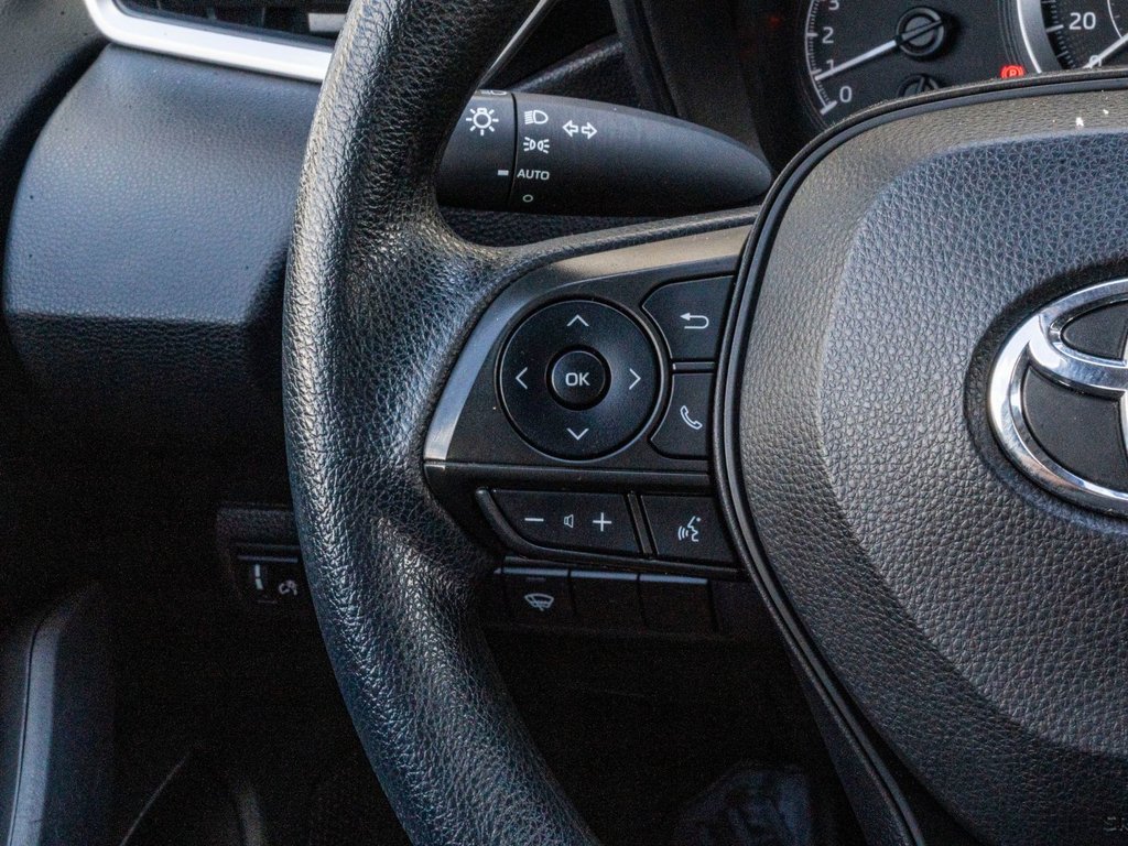 Toyota Corolla LE **CARPLAY, SIÈGES AVANT CHAUFFANTS** 2021 à Saint-Jérôme, Québec - 9 - w1024h768px